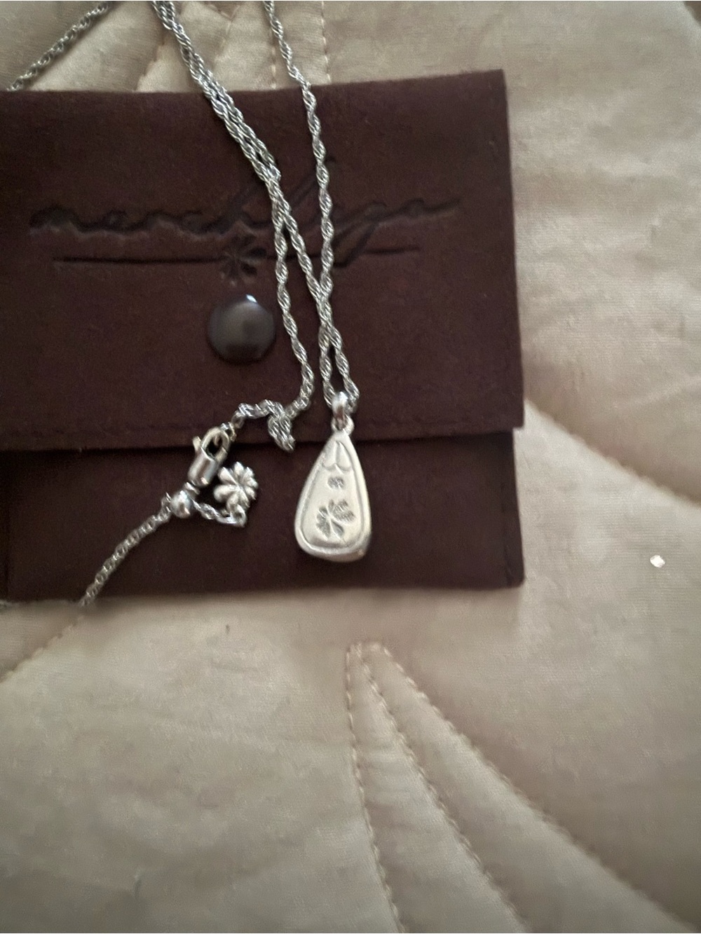 Marahlago Larimar Cheyenne Pendant Necklace along with bracelet - Picture 2 of 3